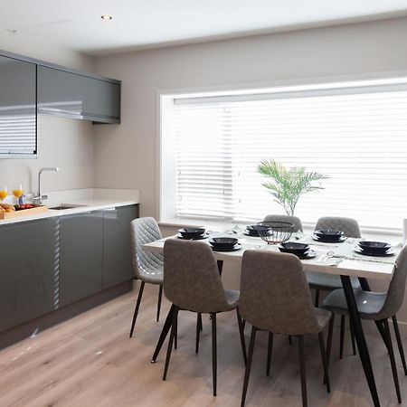 Somers Suites Apartments ลีดส์ ภายนอก รูปภาพ