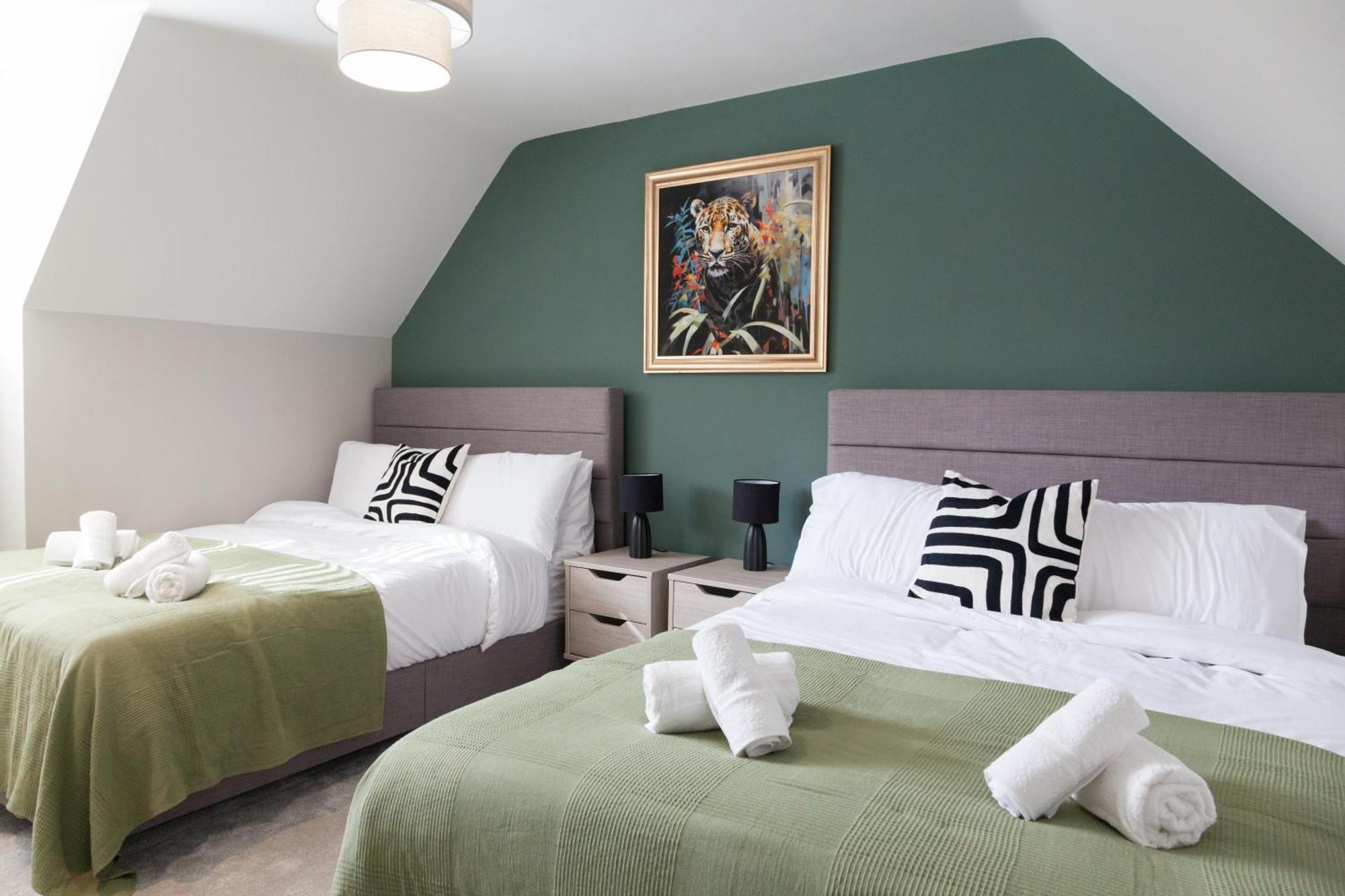 Somers Suites Apartments ลีดส์ ภายนอก รูปภาพ